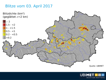 Blitze in Österreich Montag, 04. April 2017