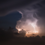 Heftige Gewitter sorgten im Osten für knapp 70.000 Blitze